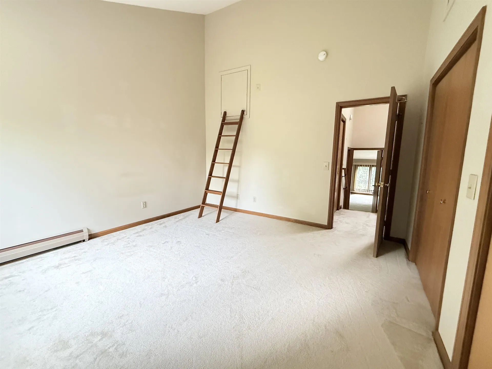 23 Robin Way Brattleboro VT 05301