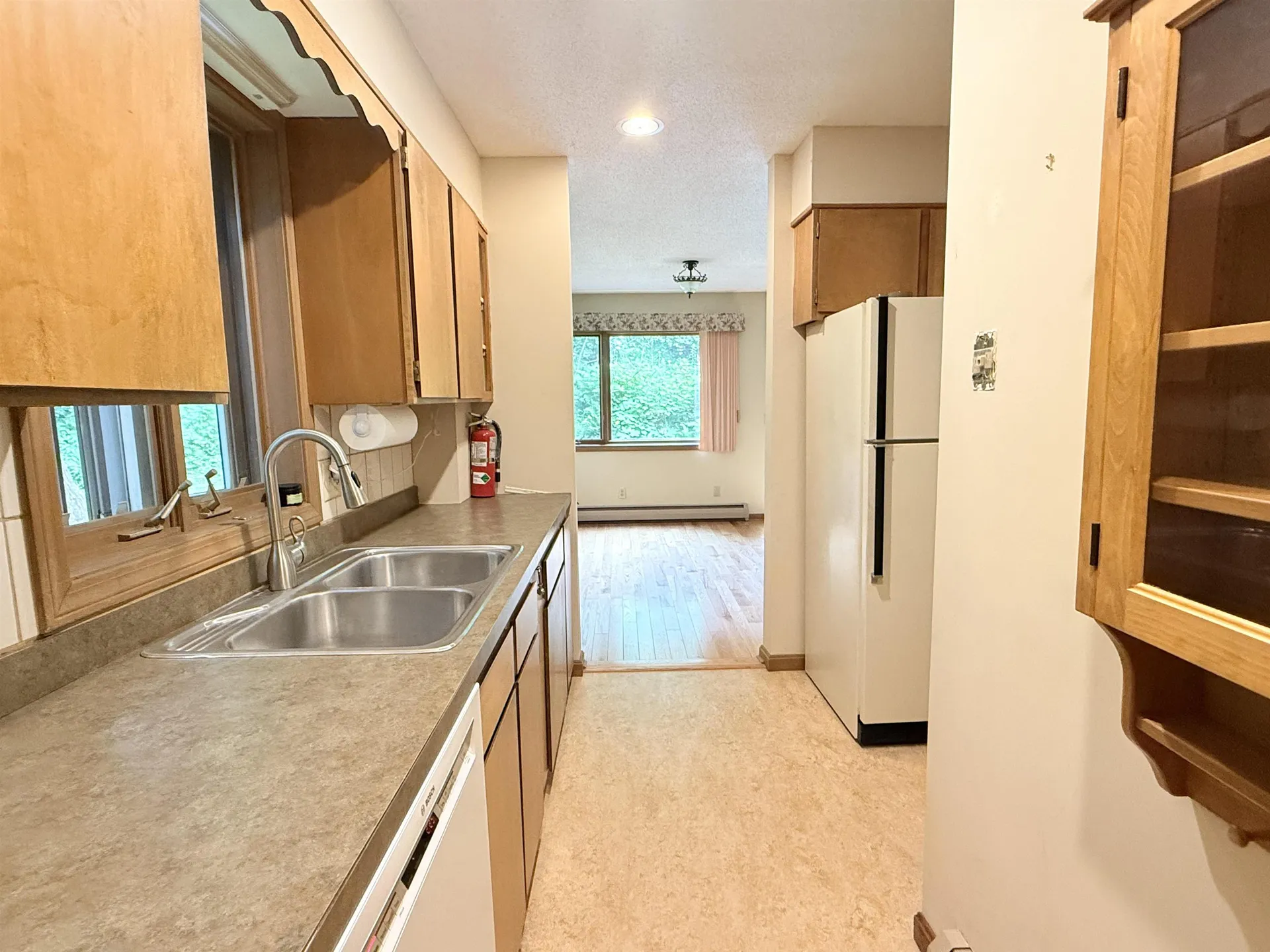 23 Robin Way Brattleboro VT 05301
