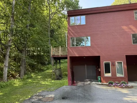 23 Robin Way Brattleboro VT 05301