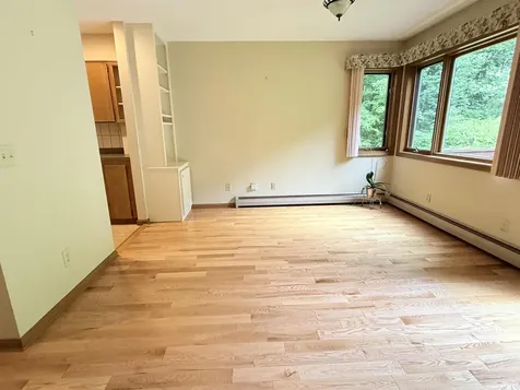 23 Robin Way Brattleboro VT 05301