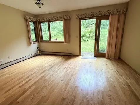 23 Robin Way Brattleboro VT 05301