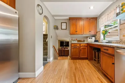 13 Old Winslow Road Wilmot NH 03287