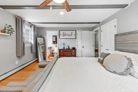 13 Old Winslow Road Wilmot NH 03287