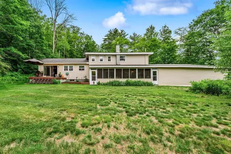 13 Old Winslow Road Wilmot NH 03287