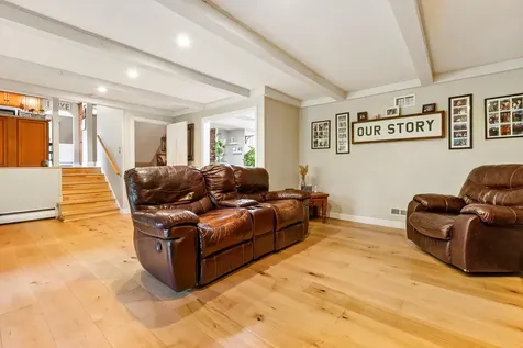 13 Old Winslow Road Wilmot NH 03287