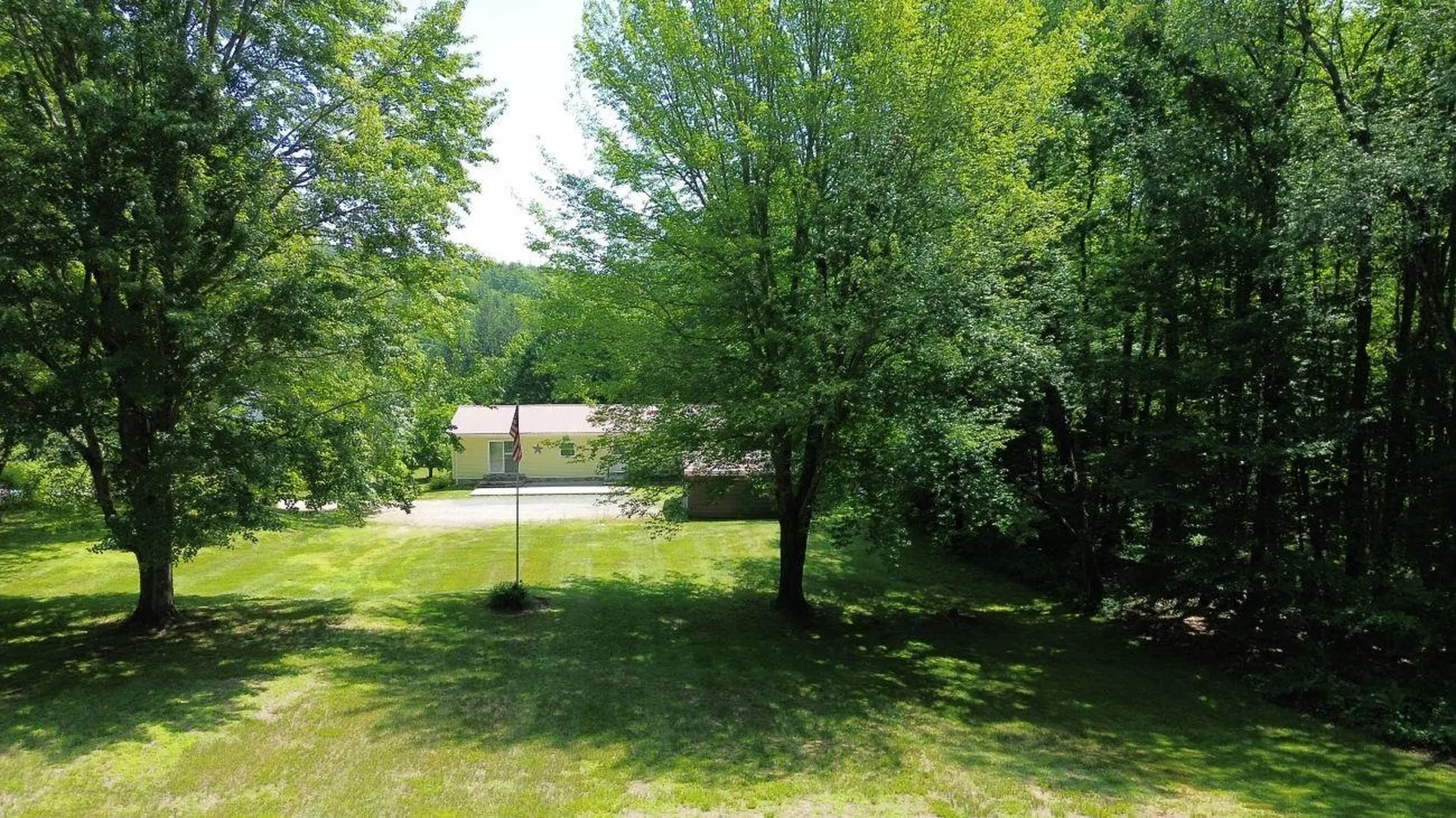 23 Jackson Drive Hinsdale NH 03451