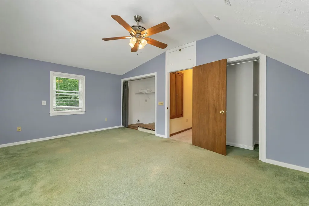21 Spruce Street Laconia NH 03246