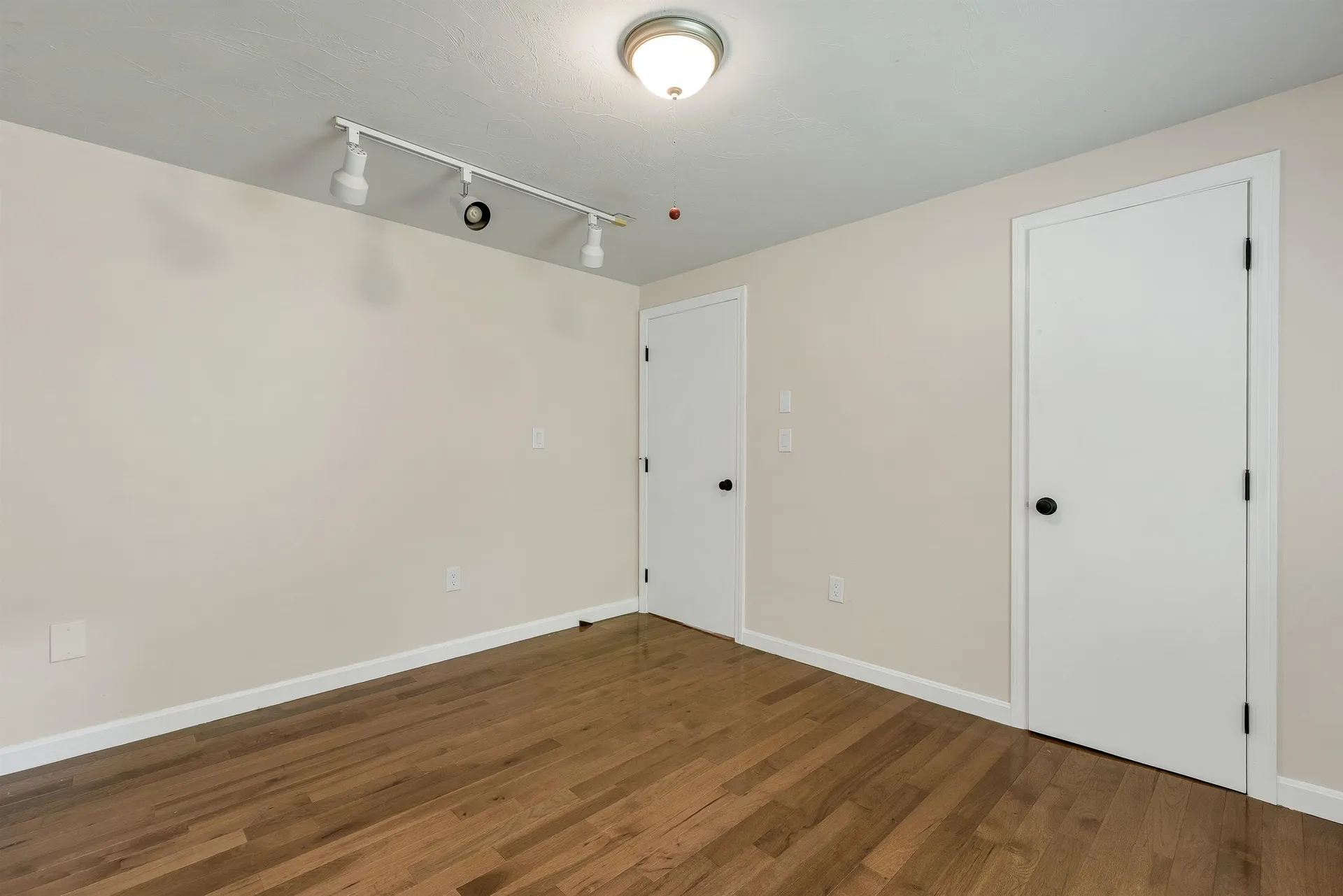 21 Spruce Street Laconia NH 03246