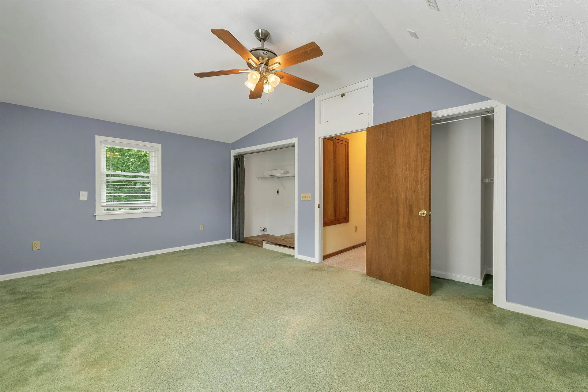 21 Spruce Street Laconia NH 03246