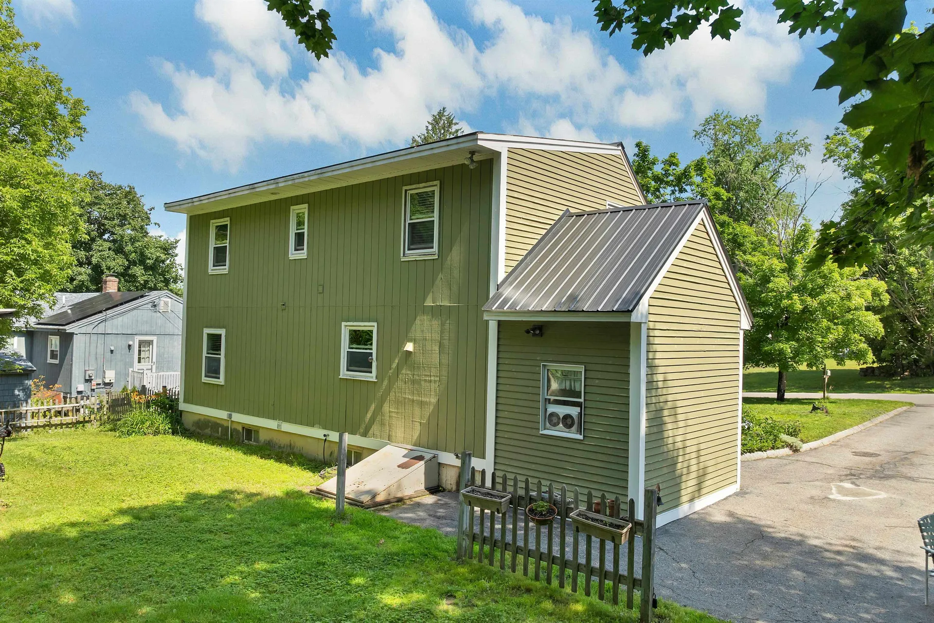 21 Spruce Street Laconia NH 03246