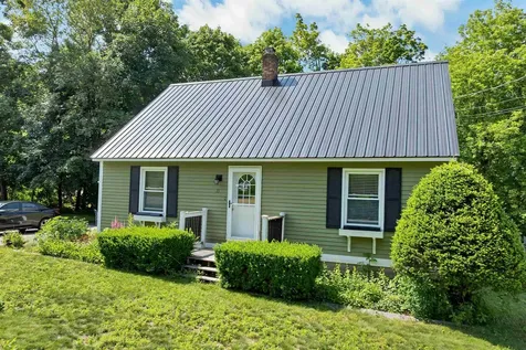 21 Spruce Street Laconia NH 03246