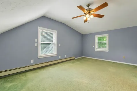 21 Spruce Street Laconia NH 03246