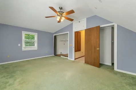 21 Spruce Street Laconia NH 03246