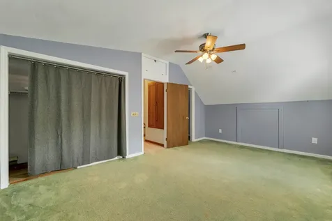 21 Spruce Street Laconia NH 03246