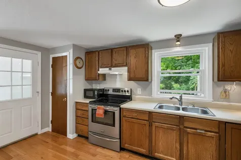 21 Spruce Street Laconia NH 03246