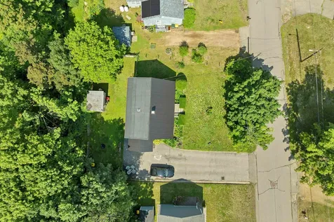 21 Spruce Street Laconia NH 03246