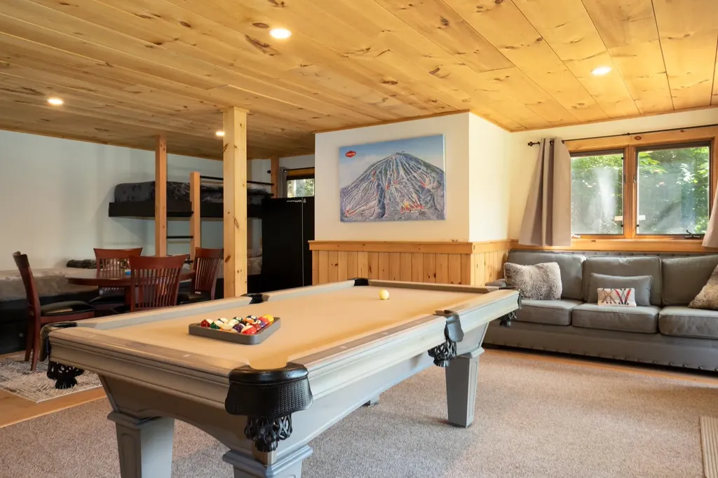 95 Hemlock Drive Londonderry VT 05343