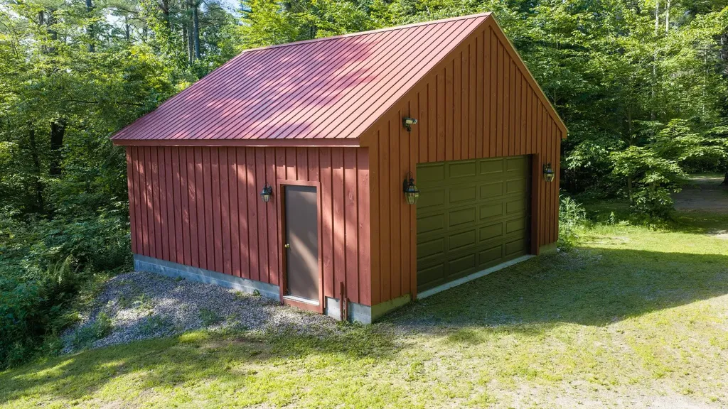 95 Hemlock Drive Londonderry VT 05343