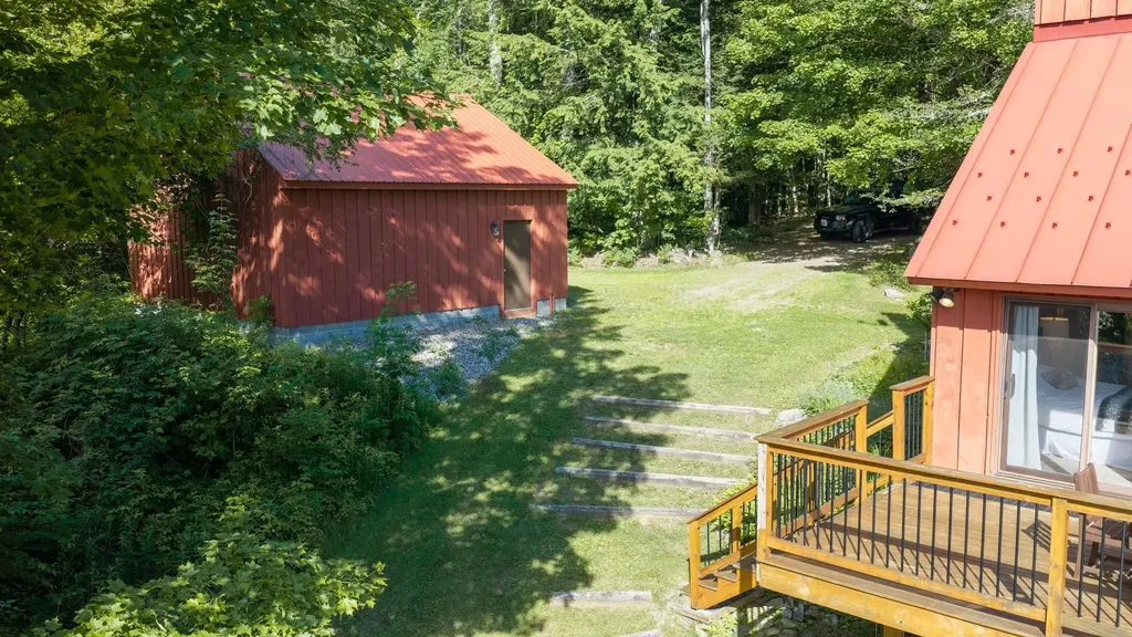 95 Hemlock Drive Londonderry VT 05343