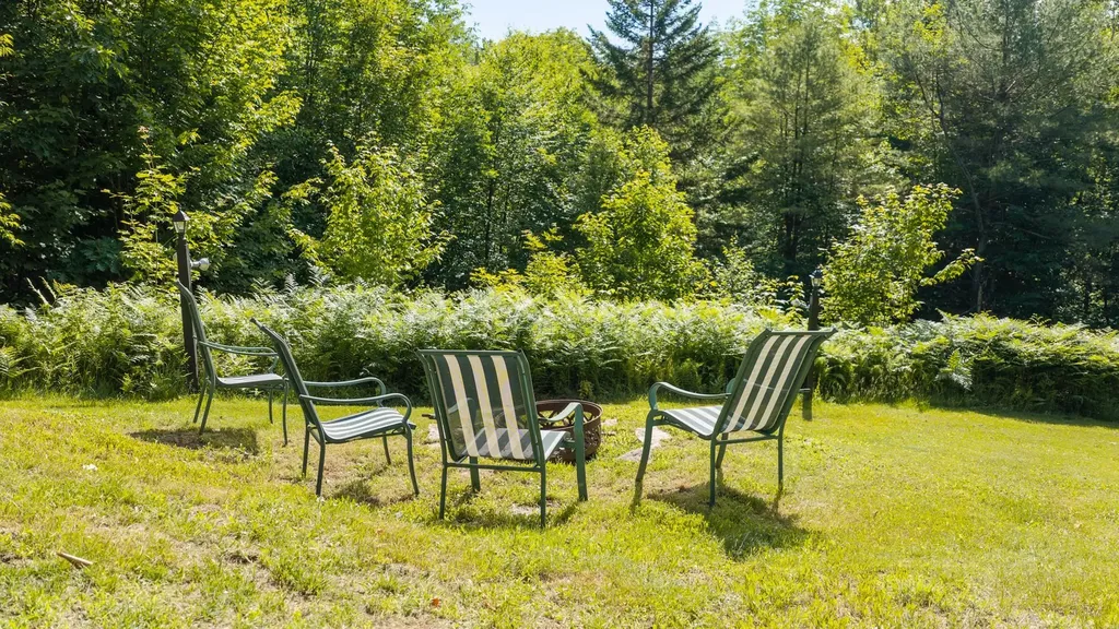 95 Hemlock Drive Londonderry VT 05343