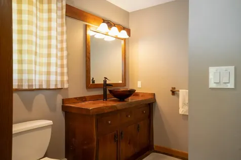 95 Hemlock Drive Londonderry VT 05343