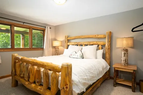 95 Hemlock Drive Londonderry VT 05343