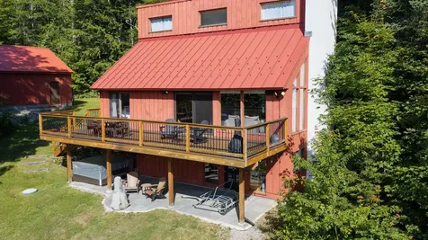 95 Hemlock Drive Londonderry VT 05343