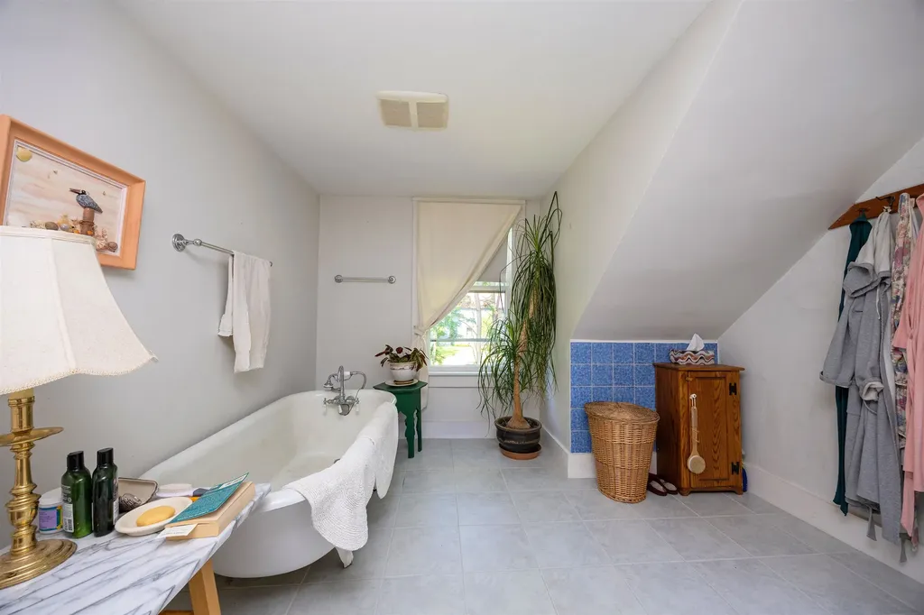 535 Oxbow Road Newbury VT 05051