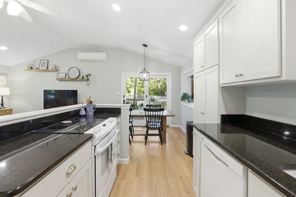 65 Londonderry Road Windham NH 03087