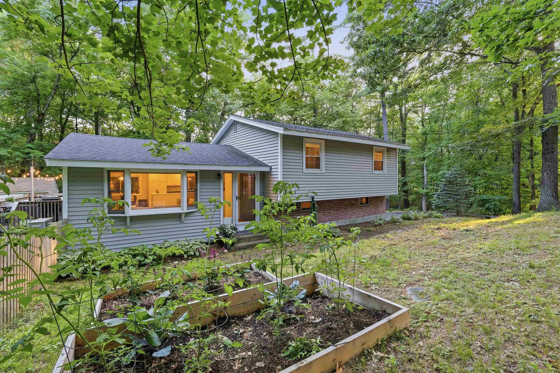 65 Londonderry Street Windham NH 03053