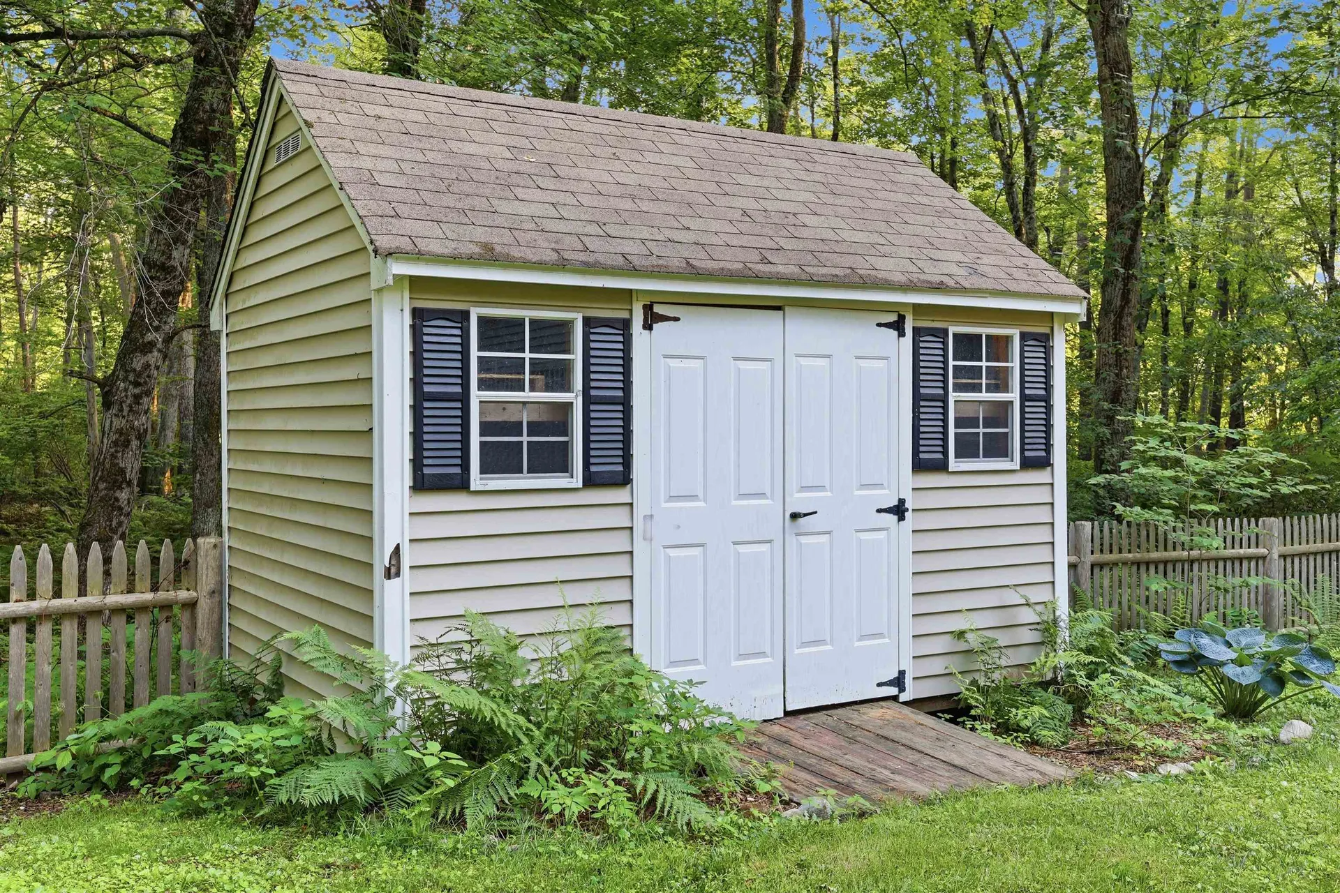 65 Londonderry Street Windham NH 03053
