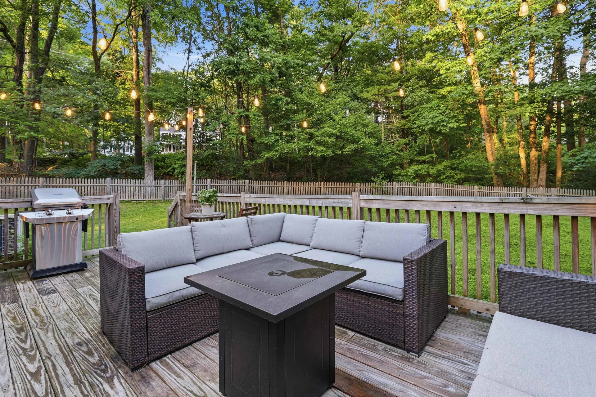 65 Londonderry Street Windham NH 03053