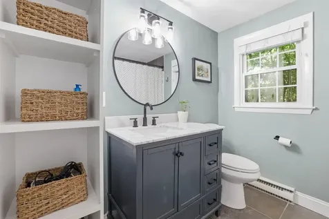 65 Londonderry Street Windham NH 03053