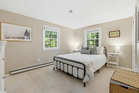 65 Londonderry Street Windham NH 03053