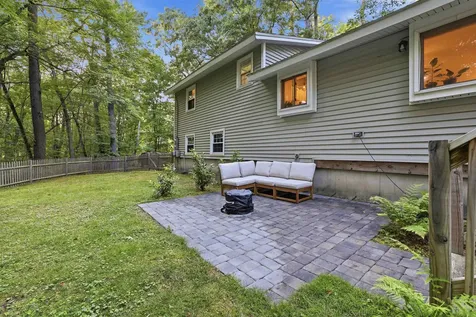 65 Londonderry Street Windham NH 03053