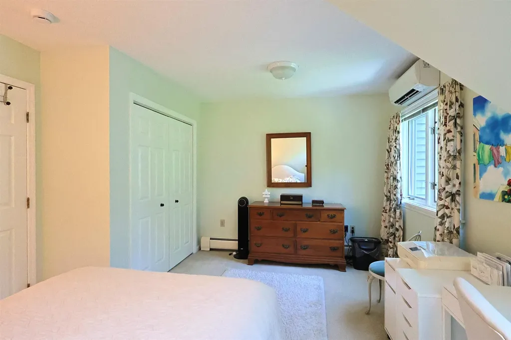 99 Heather Drive Hartford VT 05001