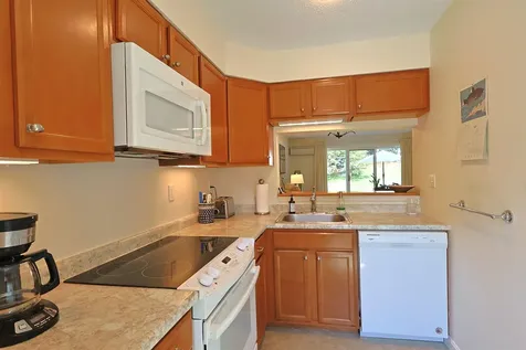 99 Heather Drive Hartford VT 05001