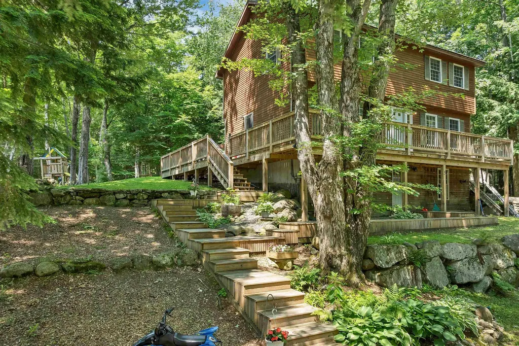 5 Downing Drive Woodstock NH 03262