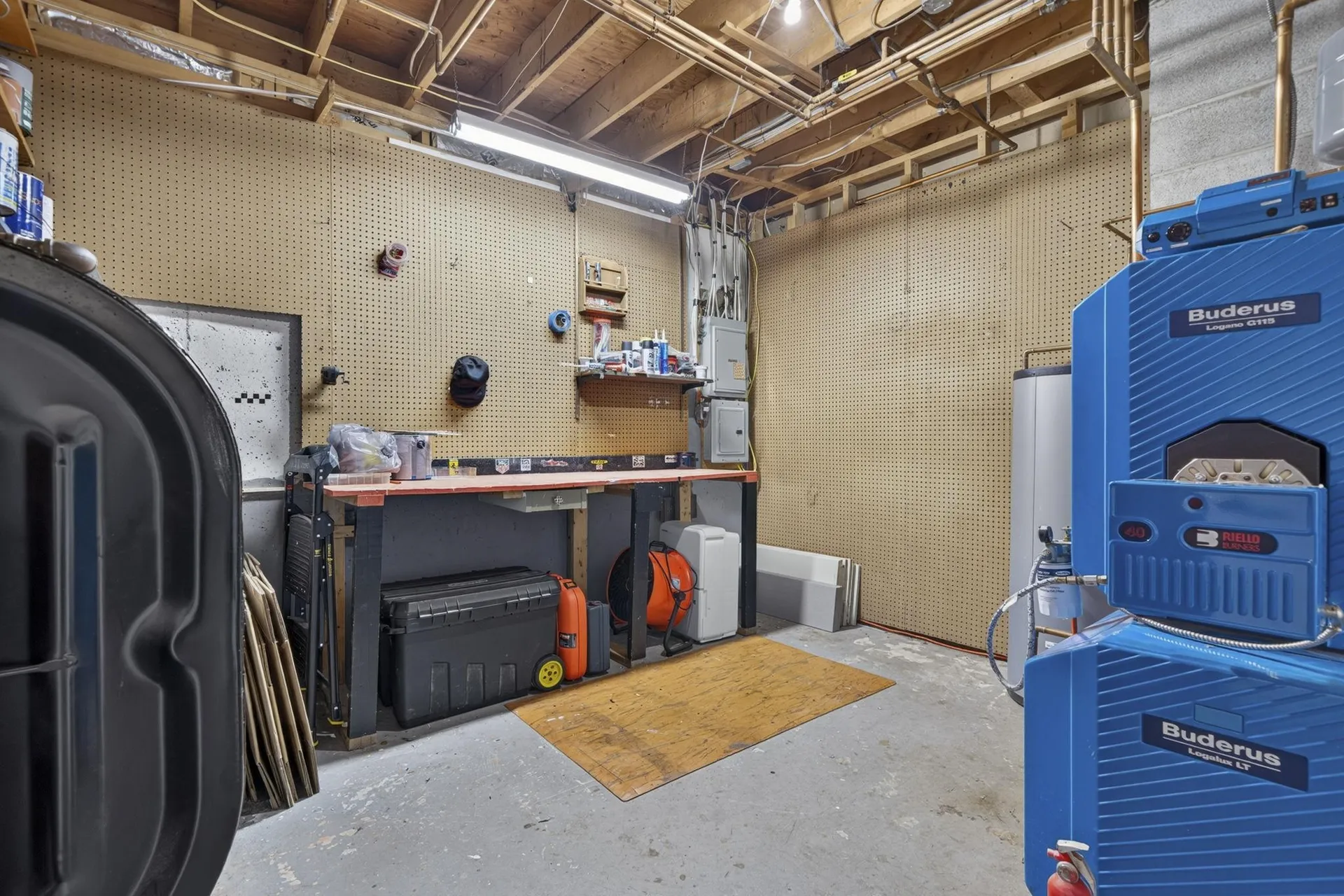 11 Snowshoe Hill Road Claremont NH 03743