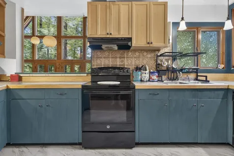 11 Snowshoe Hill Road Claremont NH 03743