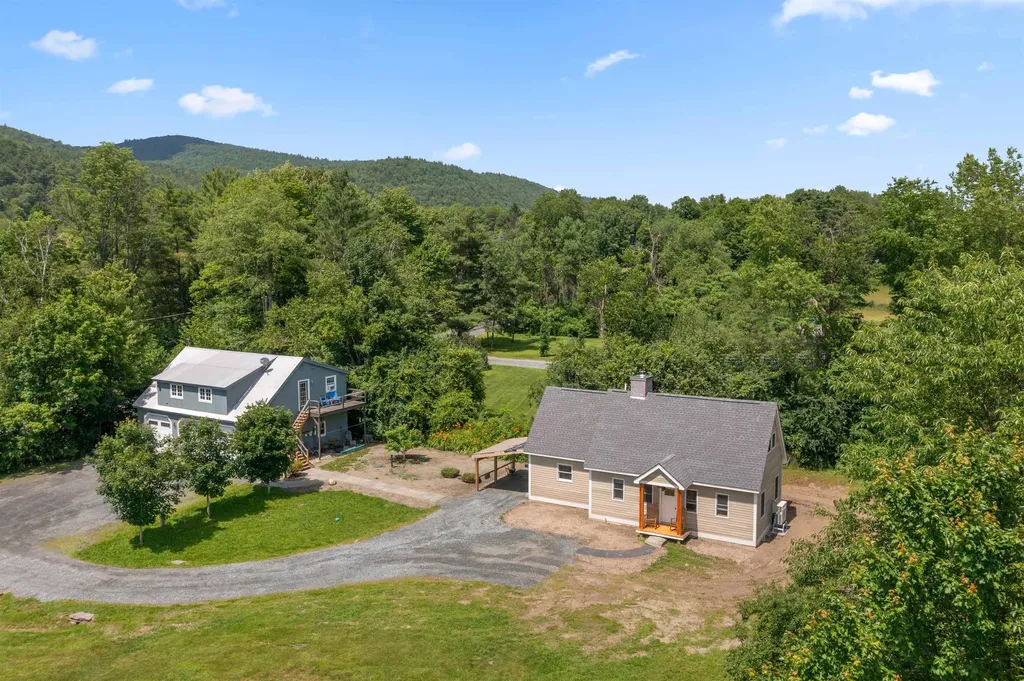 1662 Latham Road Thetford VT 05043