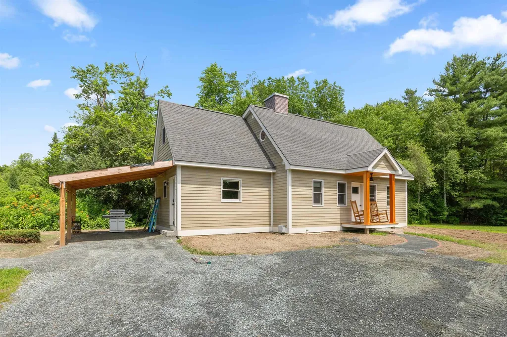 1662 Latham Road Thetford VT 05043