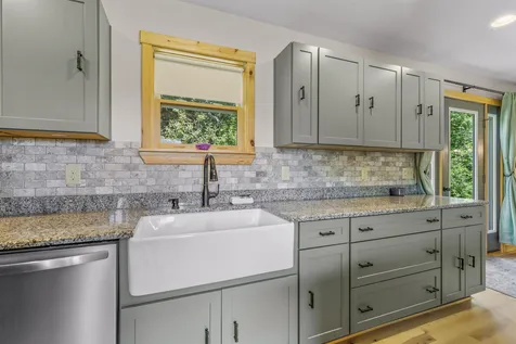 1662 Latham Road Thetford VT 05043