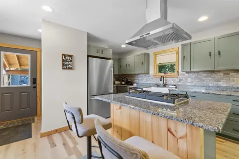 1662 Latham Road Thetford VT 05043