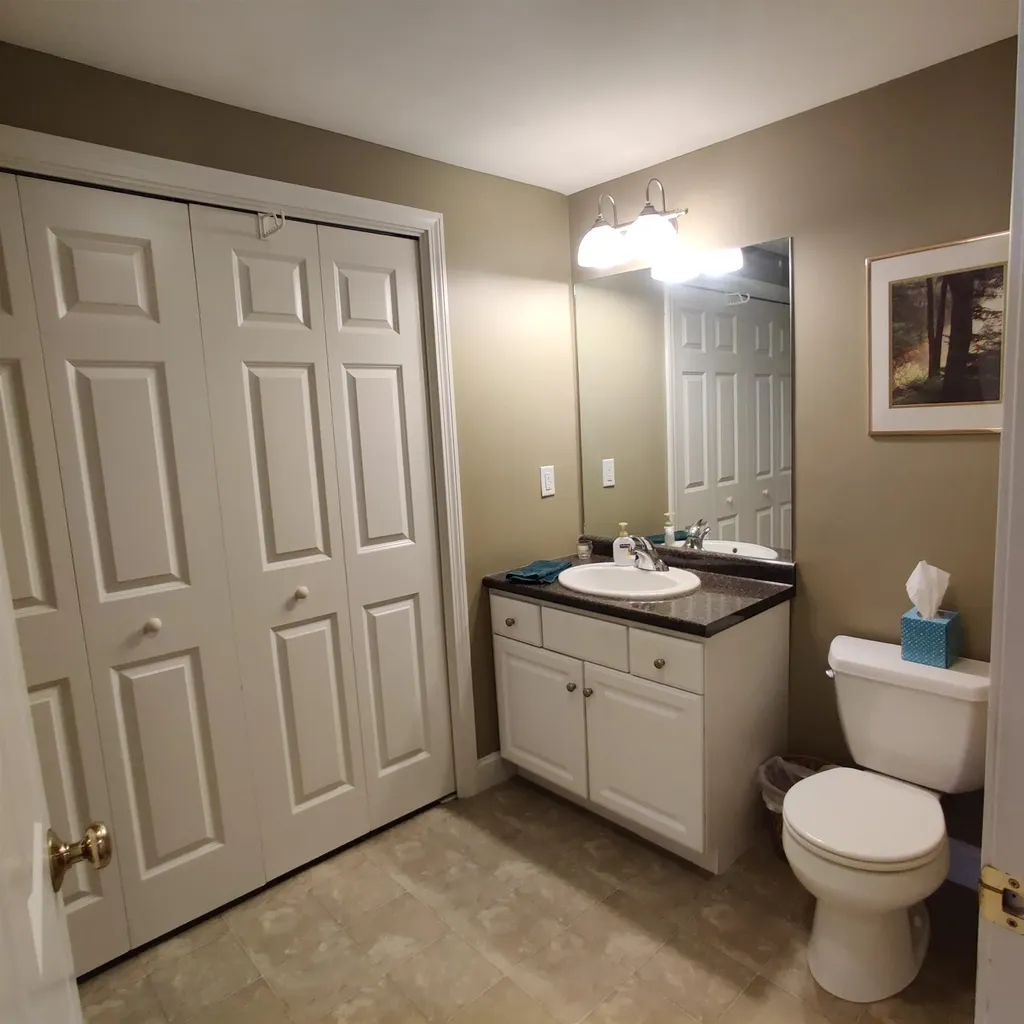 13 Snowdrop Lane Litchfield NH 03052