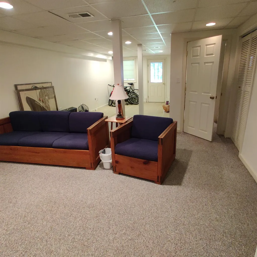 13 Snowdrop Lane Litchfield NH 03052