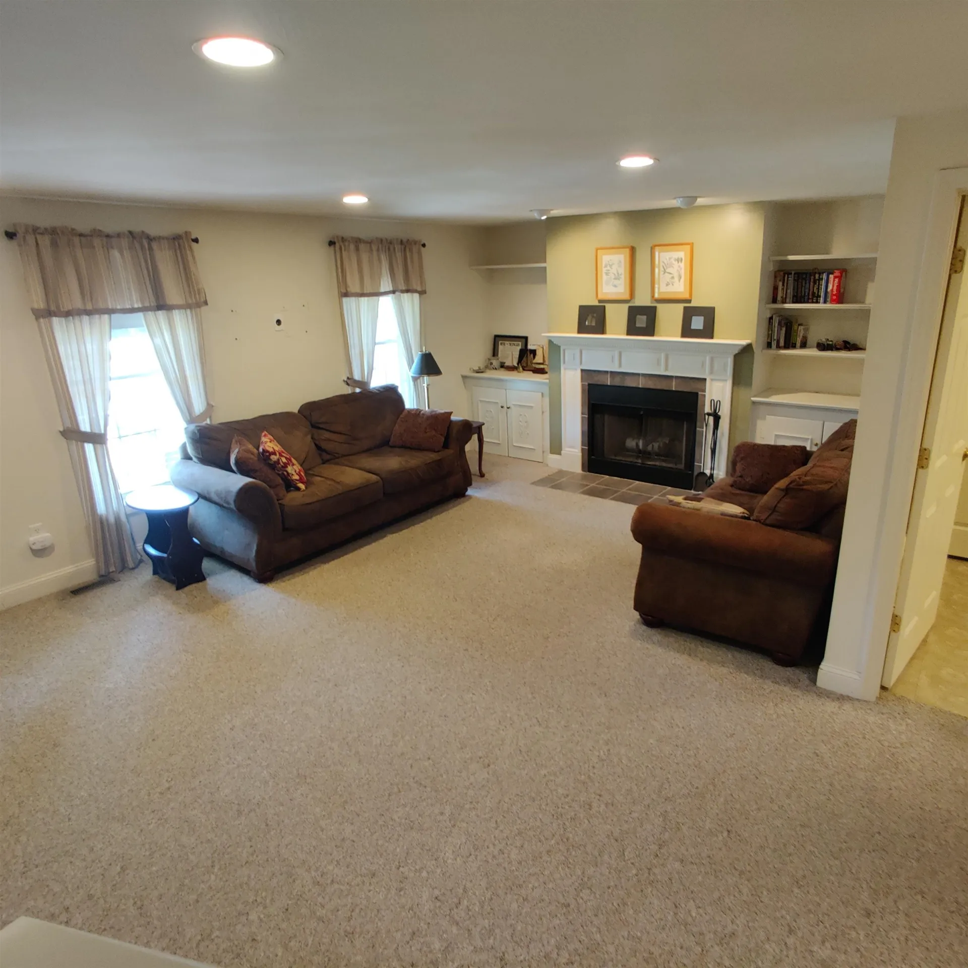 13 Snowdrop Lane Litchfield NH 03052