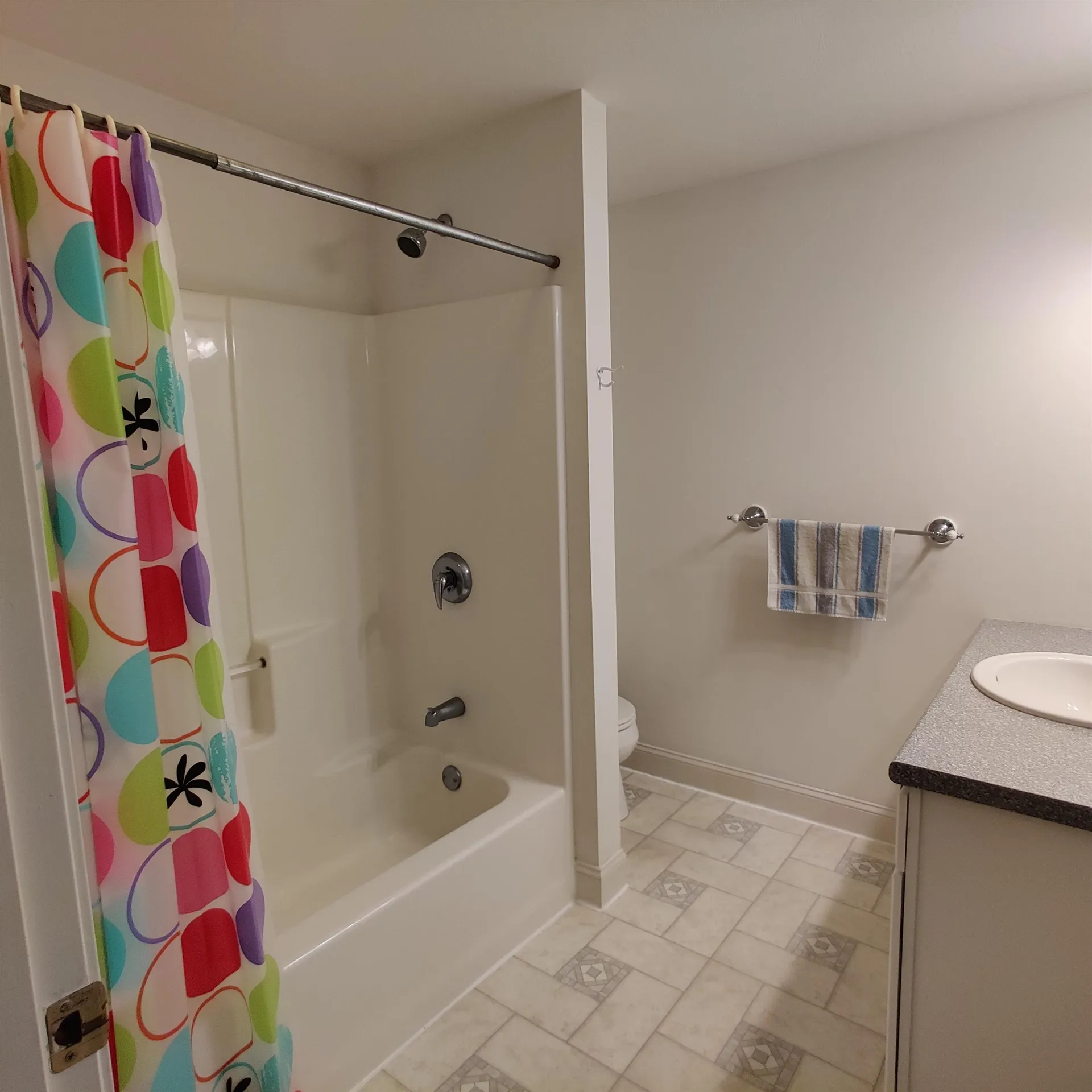 13 Snowdrop Lane Litchfield NH 03052