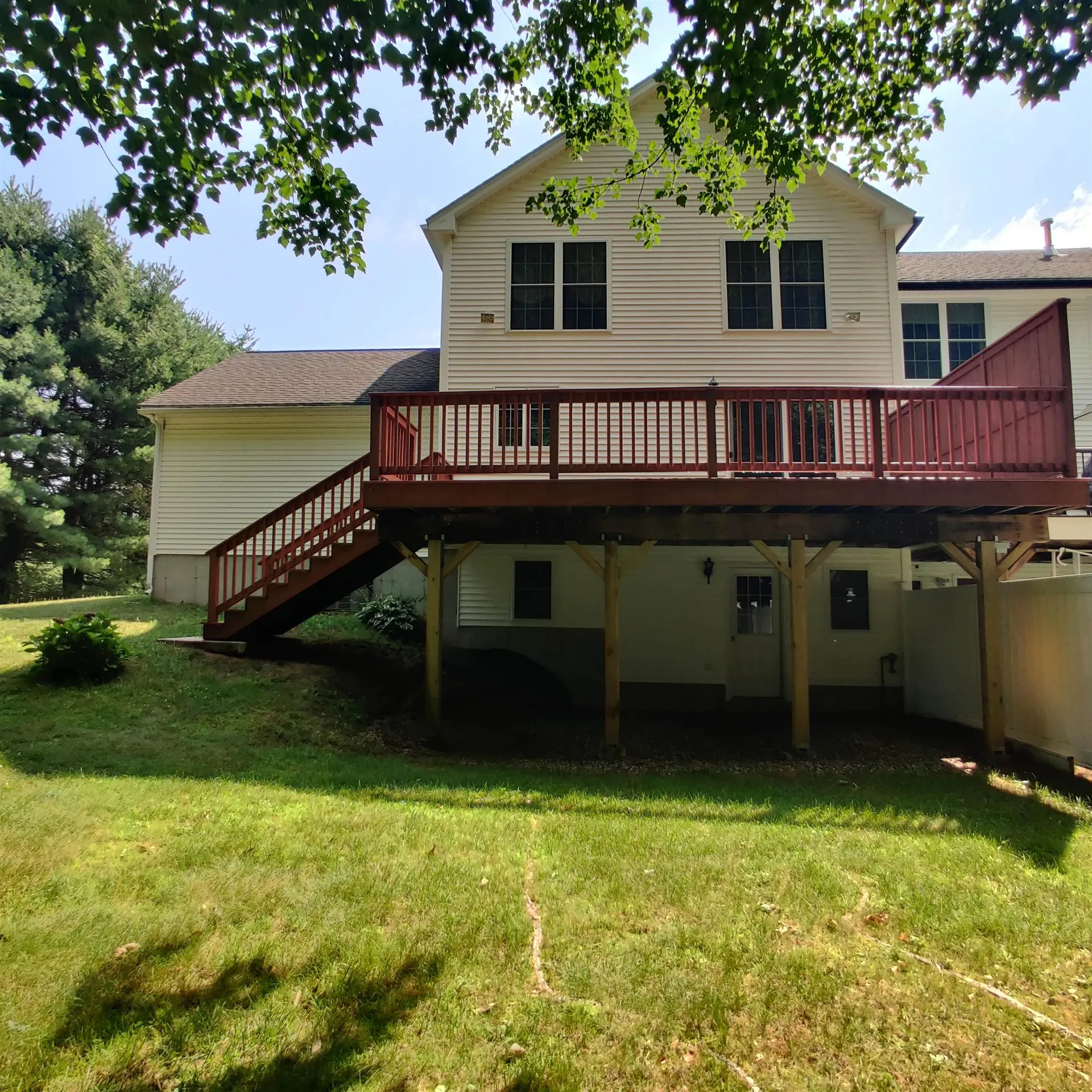 13 Snowdrop Lane Litchfield NH 03052