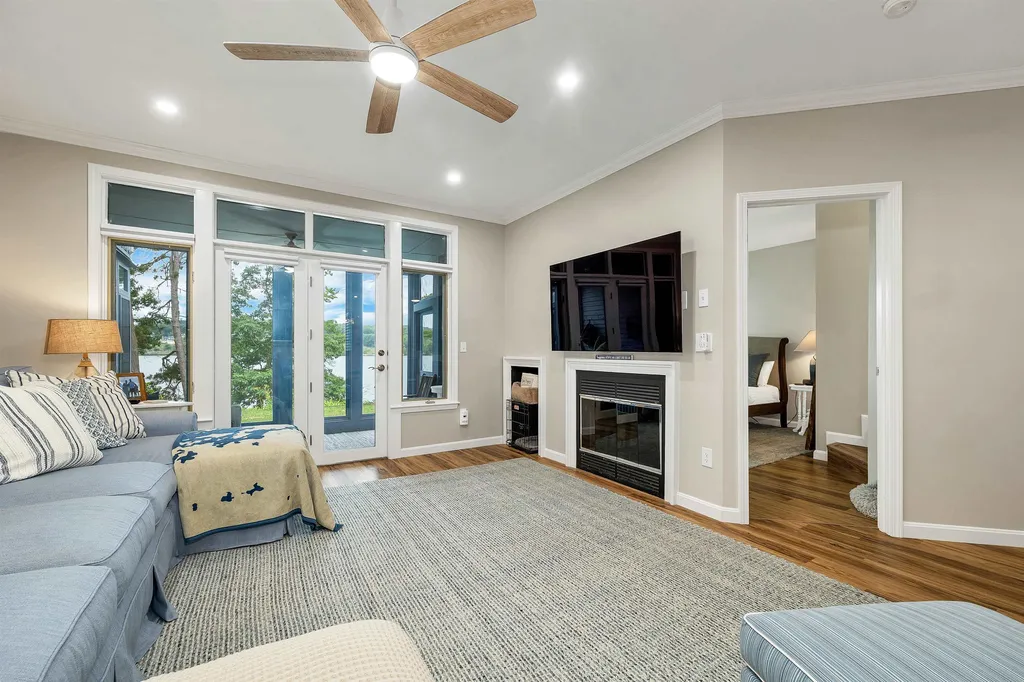 738 Weirs Boulevard Laconia NH 03246